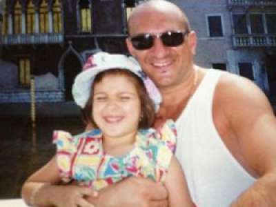La sera dell�11 marzo 2000, dopo le 23, in un circolo ricreativo di via Bovio, a Bari, fecero irruzione due killer intenti a eliminare il boss emergente Antonio Abbaticchio. I colpi sparati freddarono per errore il 39enne Giuseppe Grandolfo (foto di  mafie.blogautore.repubblica.it)